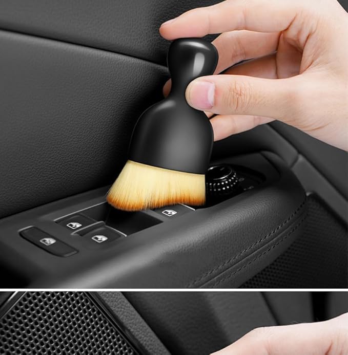 8923